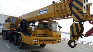 Crane 45 Ton Kapasitas Besar