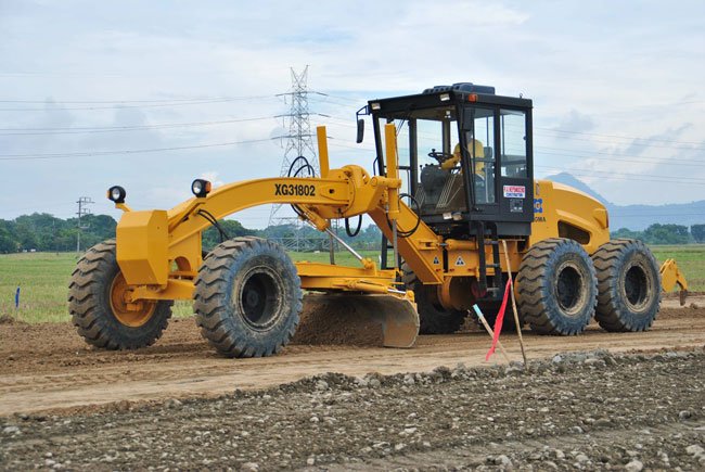 Mengenal Motor Grader
